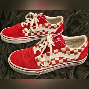 VANS Classic Lace-Up Sneakers